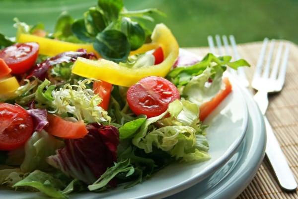 салат со свежих овощей
