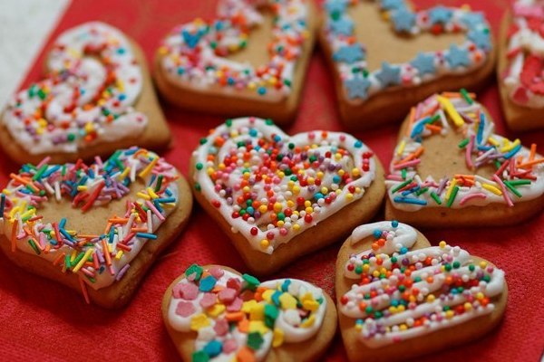 имбирное печенье в форме сердец 